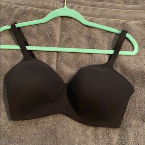 Wacoal NO underwire and lightly lined bra 34DDD